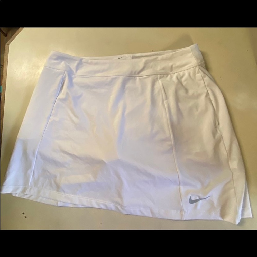 Women skort Nike
